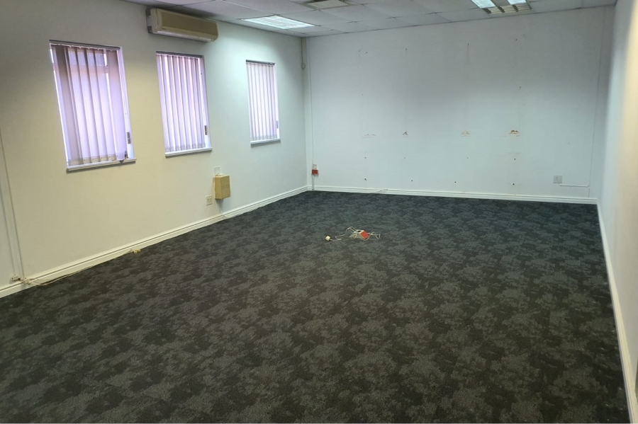 To Let commercial Property for Rent in Walmer Eastern Cape